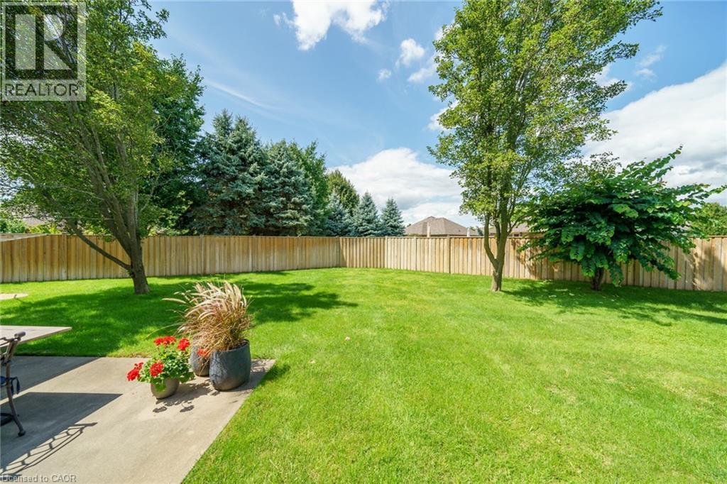 17 Angle Street, Simcoe, ON - Outdoor With Backyard