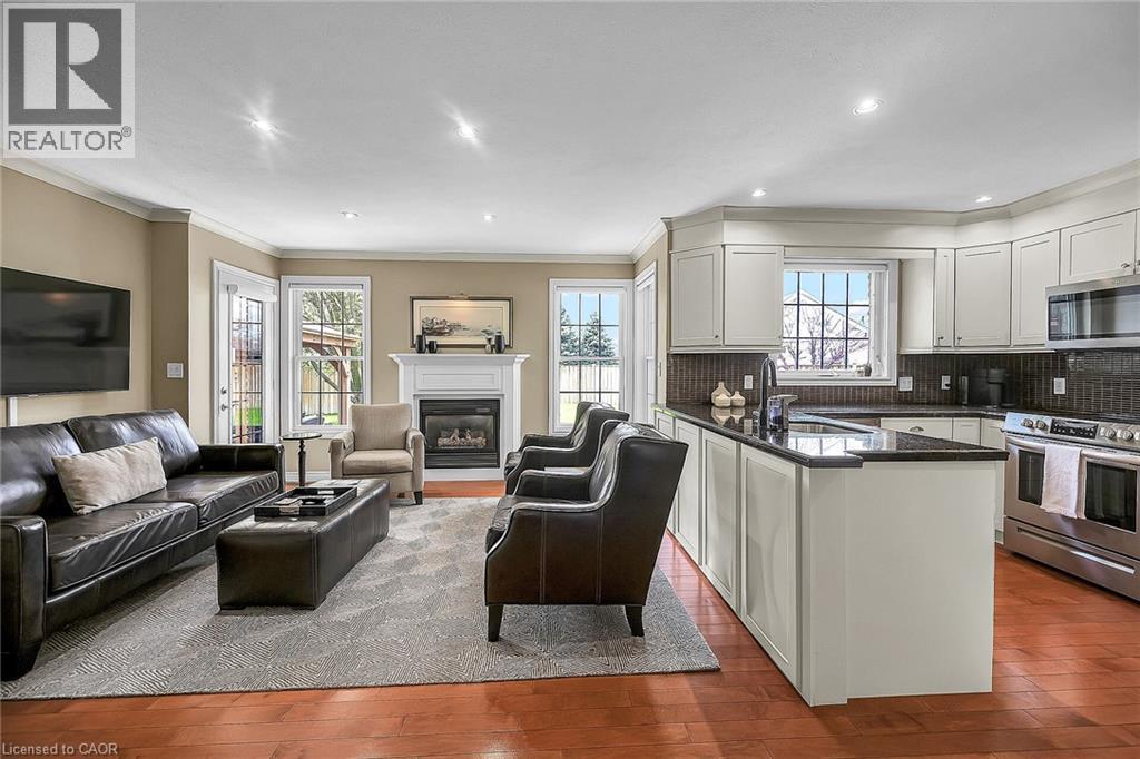 17 Angle Street, Simcoe, ON - Indoor With Fireplace