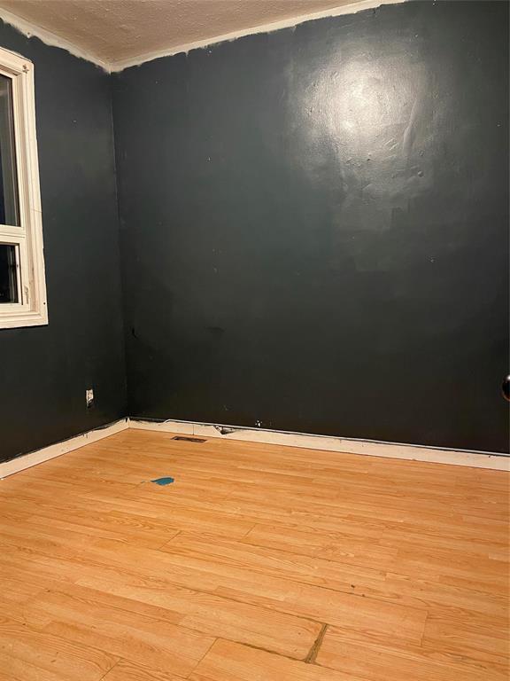 517 Alfred Avenue, Winnipeg, MB - Indoor Photo Showing Other Room