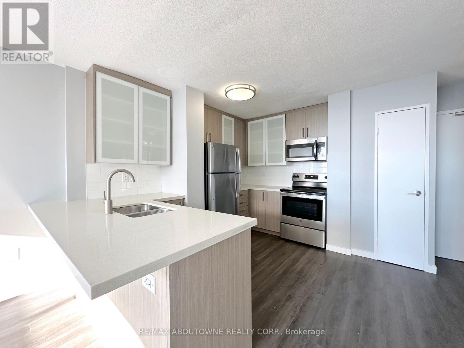2109 - 2575 Danforth Avenue, Toronto, ON