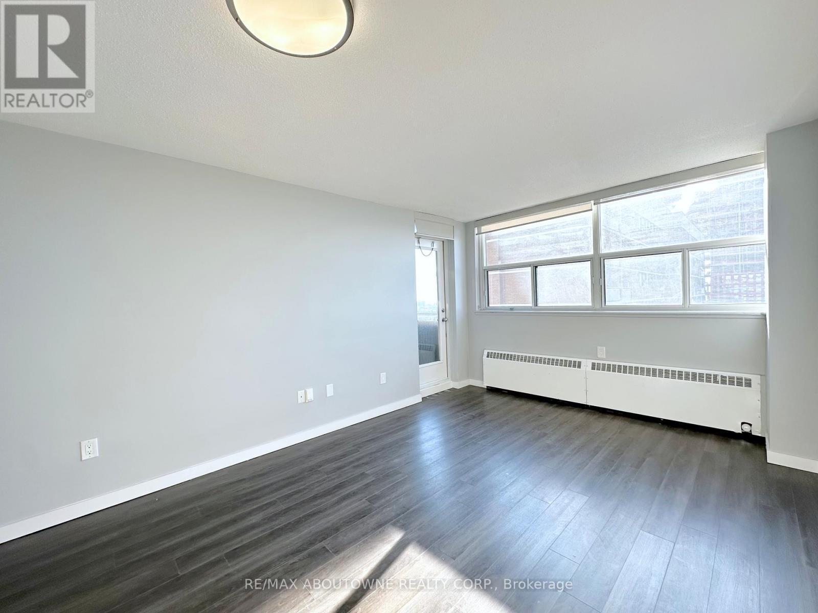 2109 - 2575 Danforth Avenue, Toronto, ON