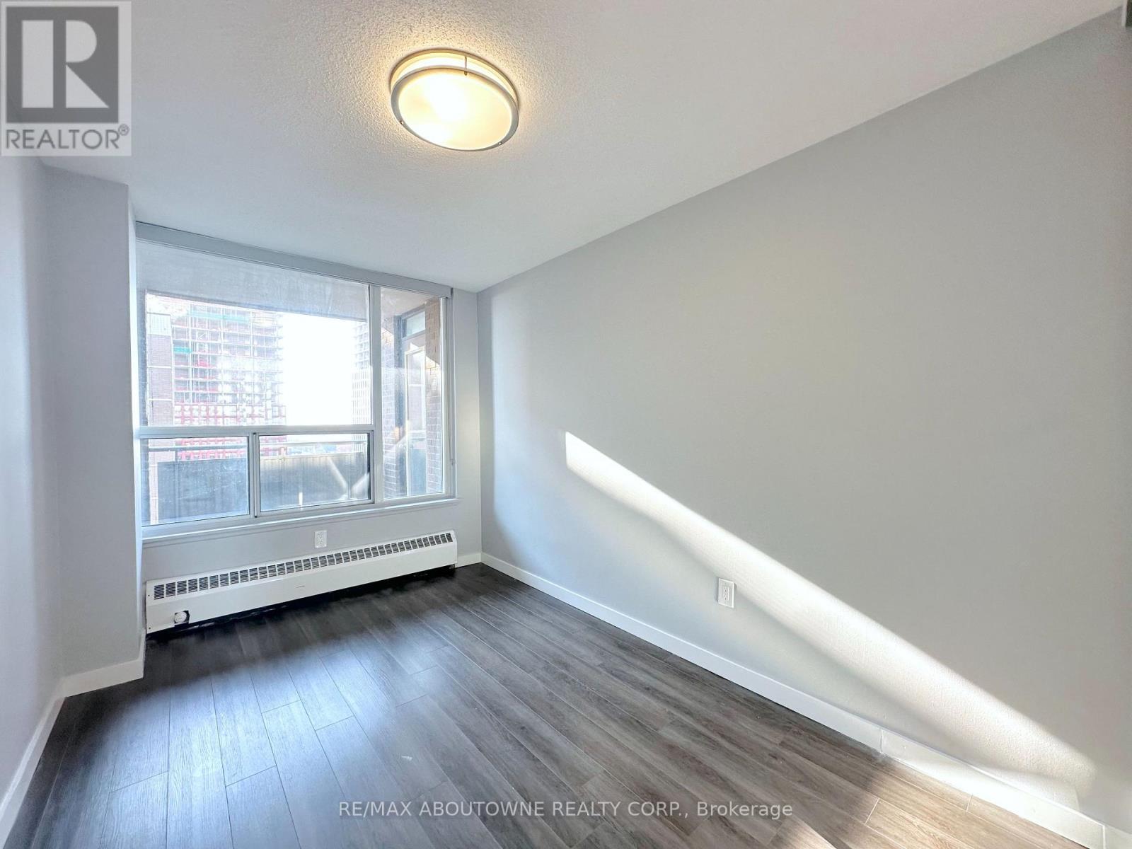 2109 - 2575 Danforth Avenue, Toronto, ON