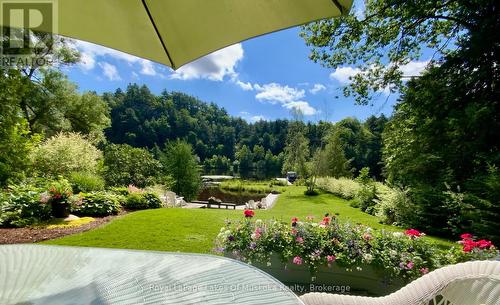 9 MOUNTVIEW AVENUE  Huntsville, ON P1H 1G8