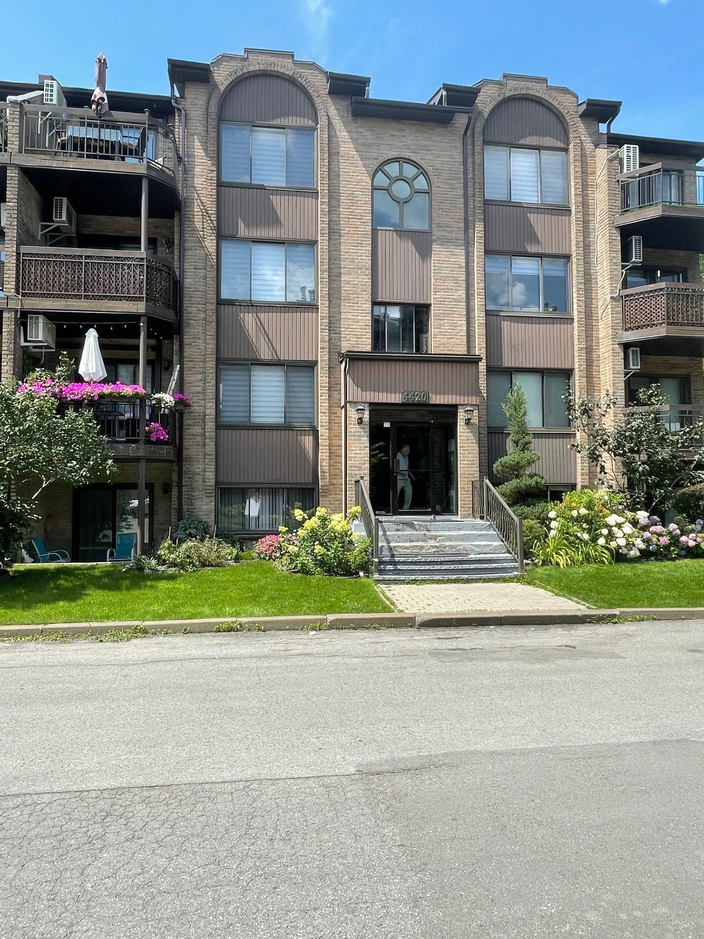 Façade - 7-4420 Ch. Des Cageux, Laval (Chomedey), QC - Outdoor With Facade