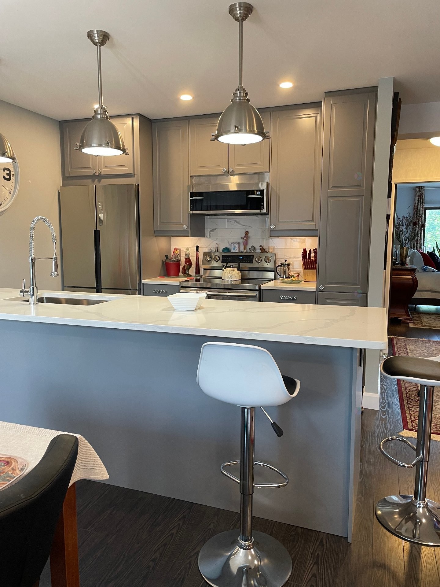 Cuisine - 7-4420 Ch. Des Cageux, Laval (Chomedey), QC - Indoor Photo Showing Kitchen With Upgraded Kitchen