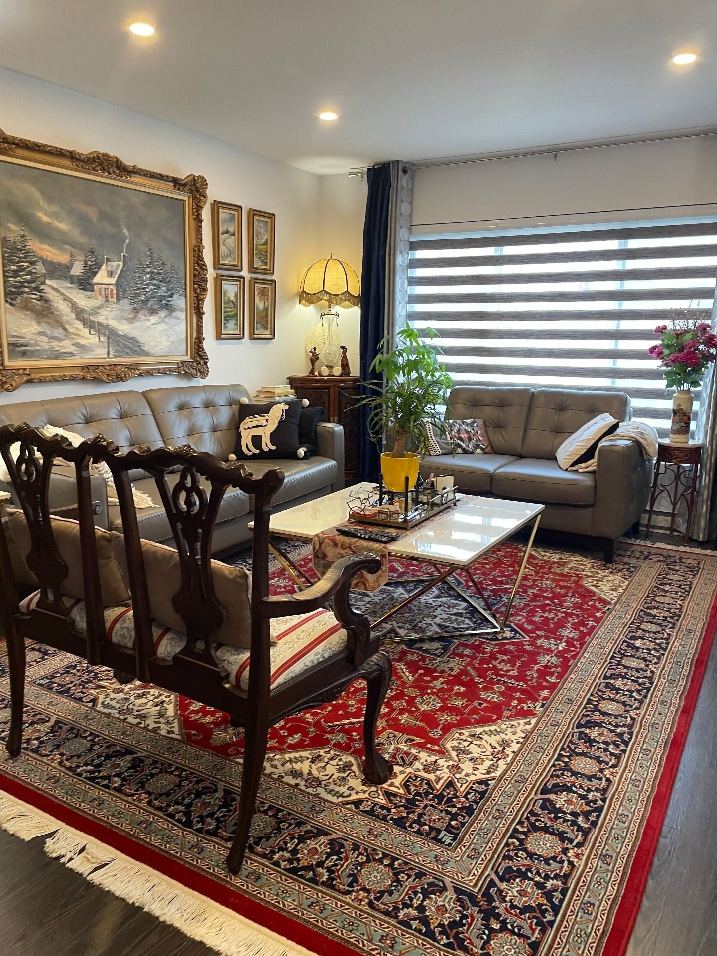 Salon - 7-4420 Ch. Des Cageux, Laval (Chomedey), QC - Indoor