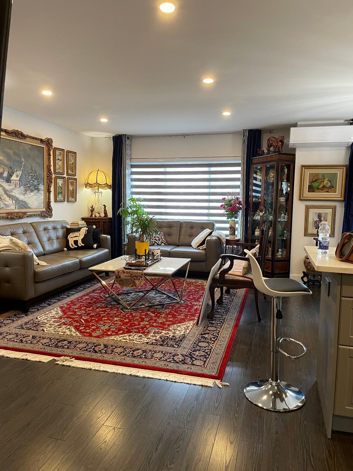 Salon - 7-4420 Ch. Des Cageux, Laval (Chomedey), QC - Indoor Photo Showing Living Room