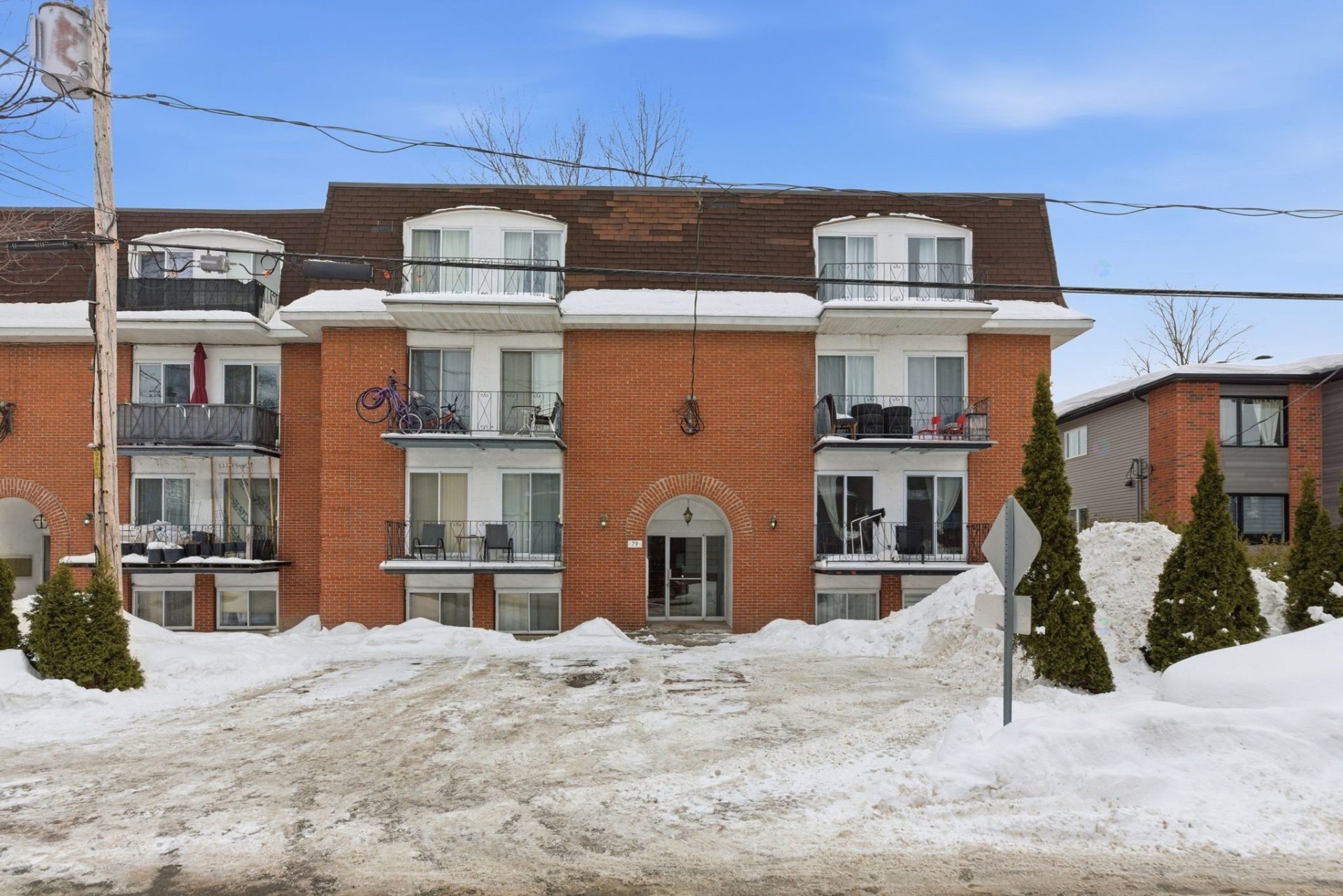 Façade - 75 - 79 5E Avenue, L'Île-Perrot, QC - Outdoor