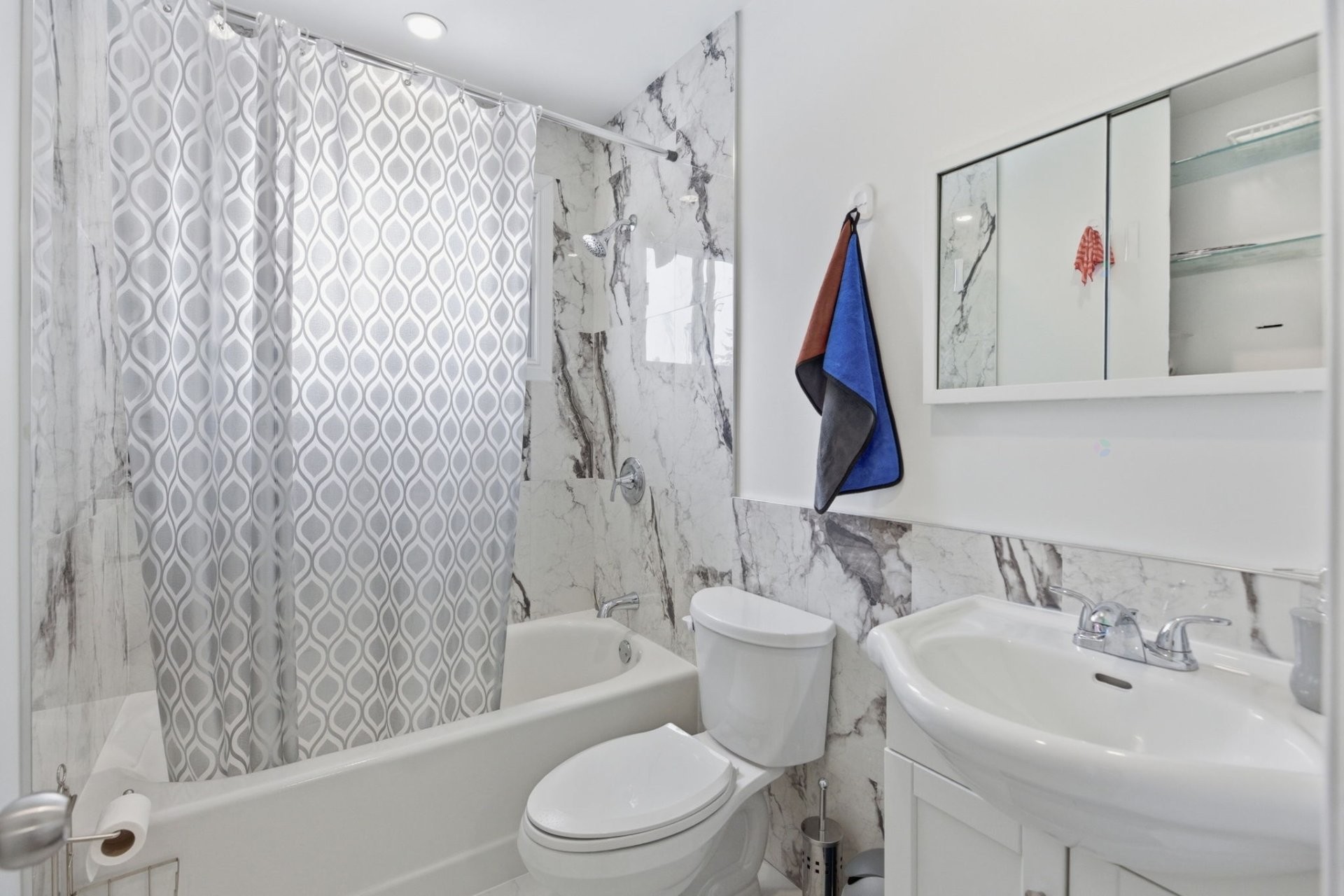 Salle de bains - 75 - 79 5E Avenue, L'Île-Perrot, QC - Indoor Photo Showing Bathroom