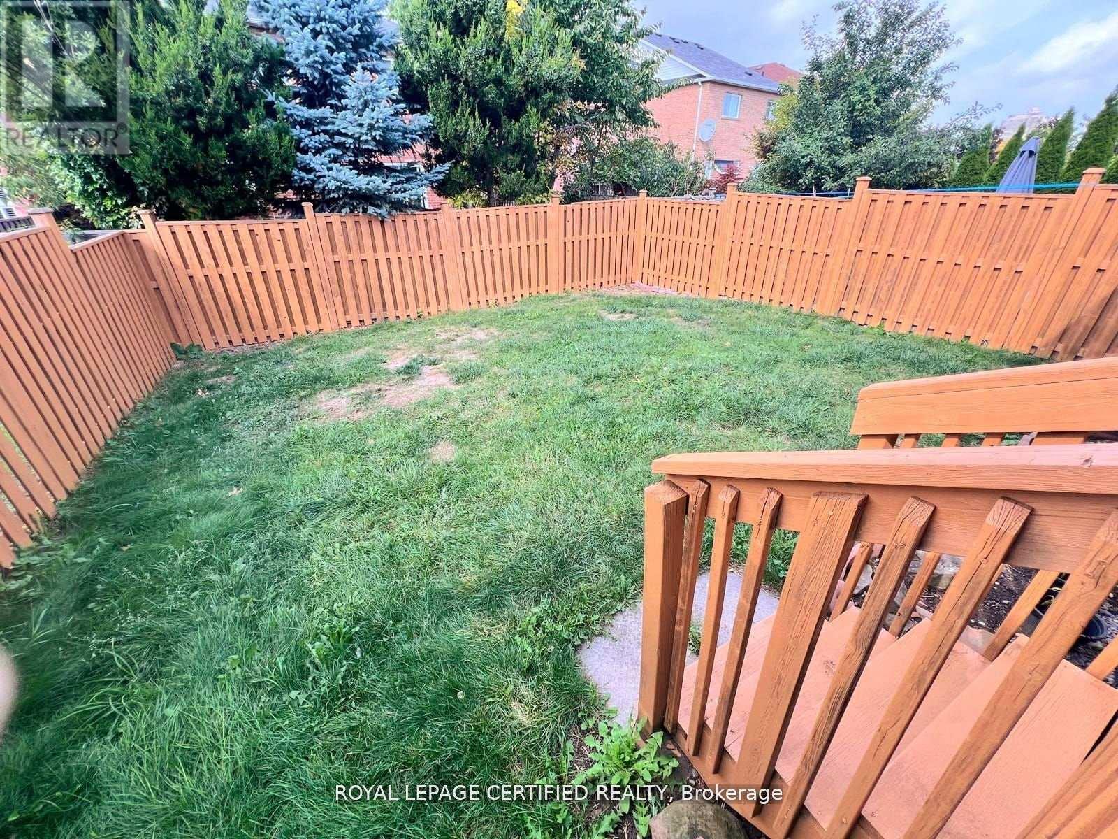 426 Orange Walk Crescent, Mississauga, ON - Outdoor