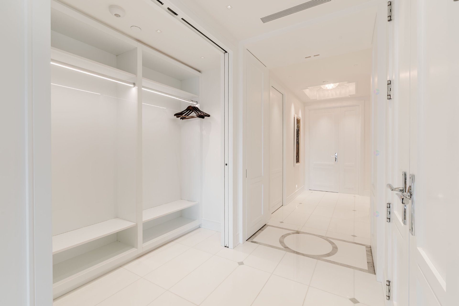 Corridor - 15-A-3430 Rue Peel, Montréal (Ville-Marie), QC - Indoor