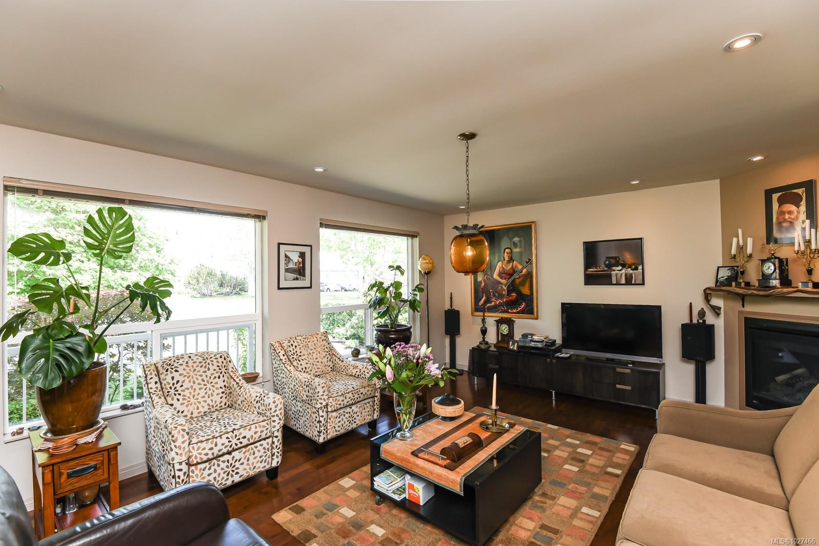 2263 Bolt Ave, Comox, BC