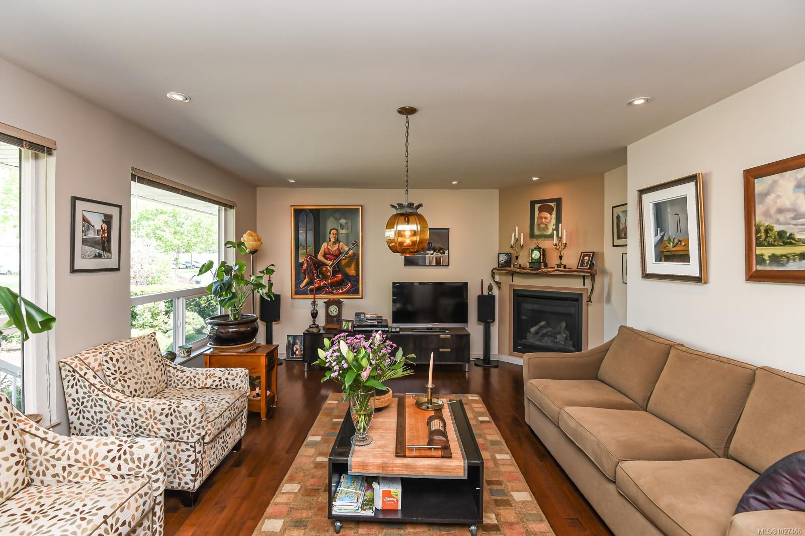 2263 Bolt Ave, Comox, BC