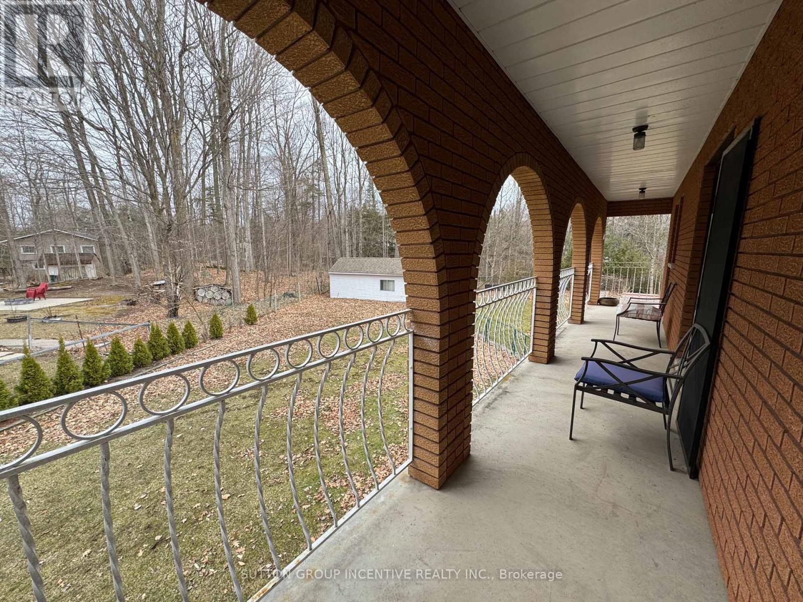 10 Celestine Court, Tiny, ON - Outdoor With Exterior