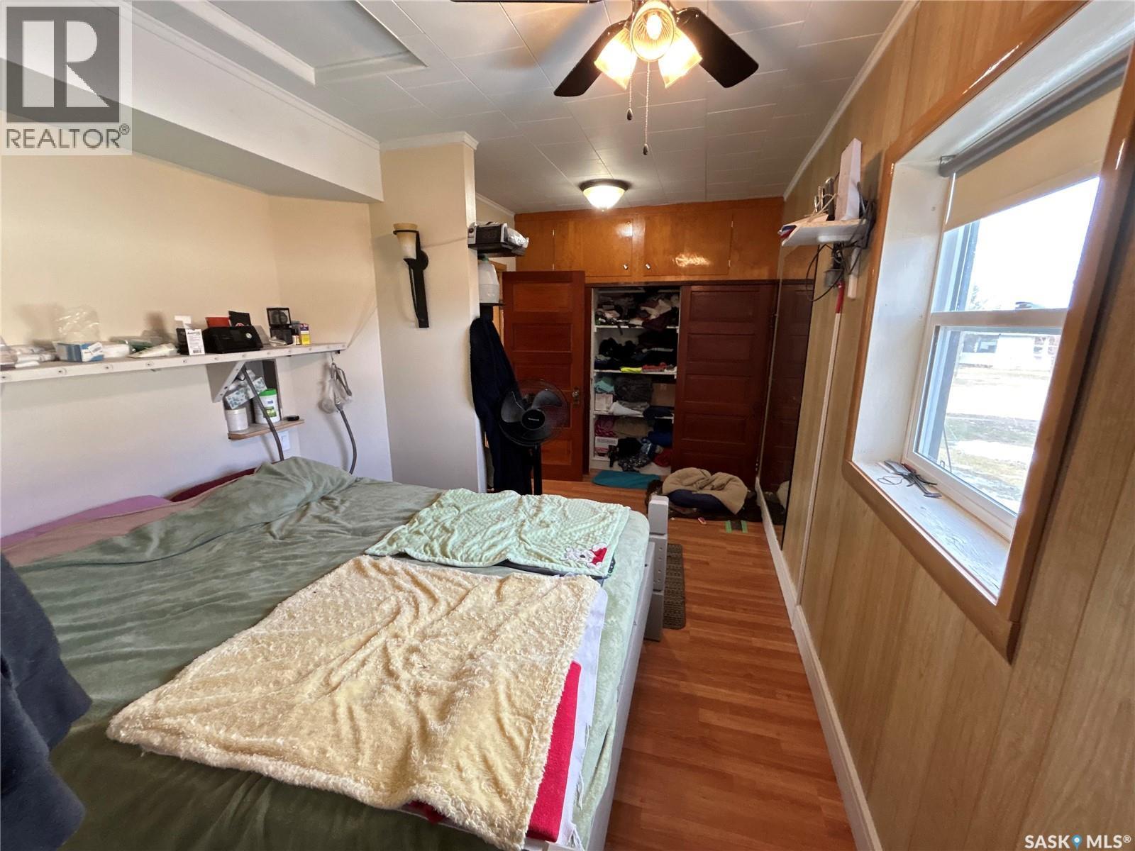 625 Maharg Avenue, Burstall, SK - Indoor