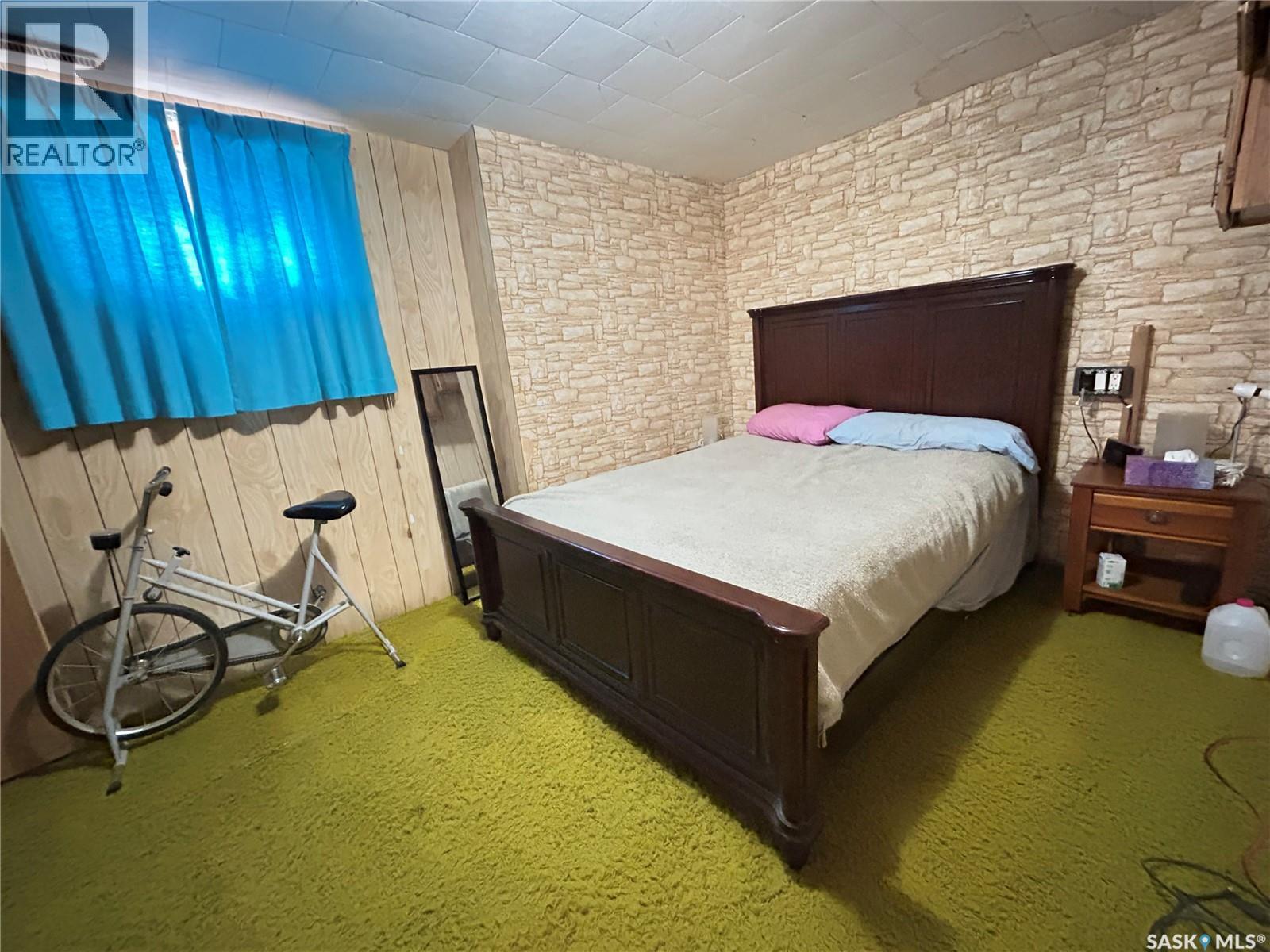 625 Maharg Avenue, Burstall, SK - Indoor Photo Showing Bedroom