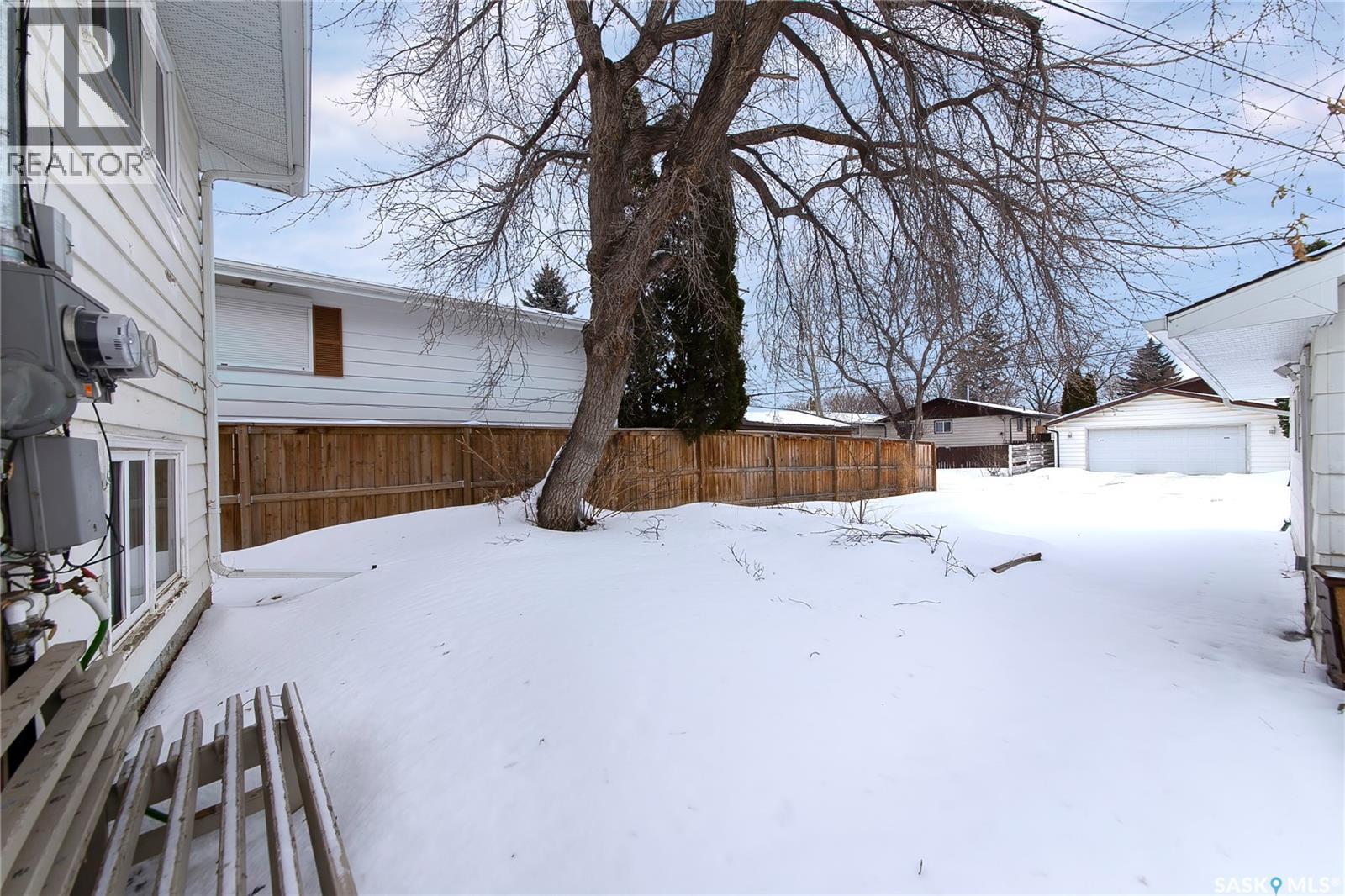 1309 Preston Avenue S, Saskatoon, SK - Outdoor