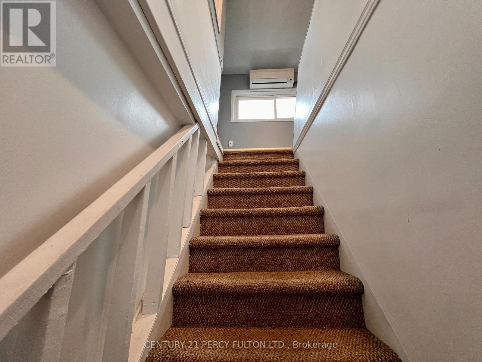 108 Cumberland Avenue, Hamilton, ON