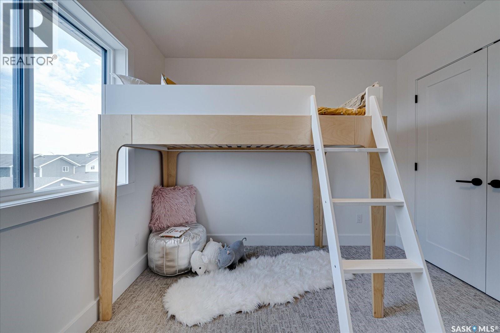 77 Rosewood Boulevard E, Saskatoon, SK - Indoor