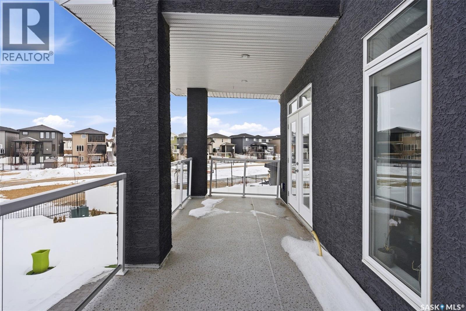 4822 Green View Crescent E, Regina, SK - Outdoor With Exterior