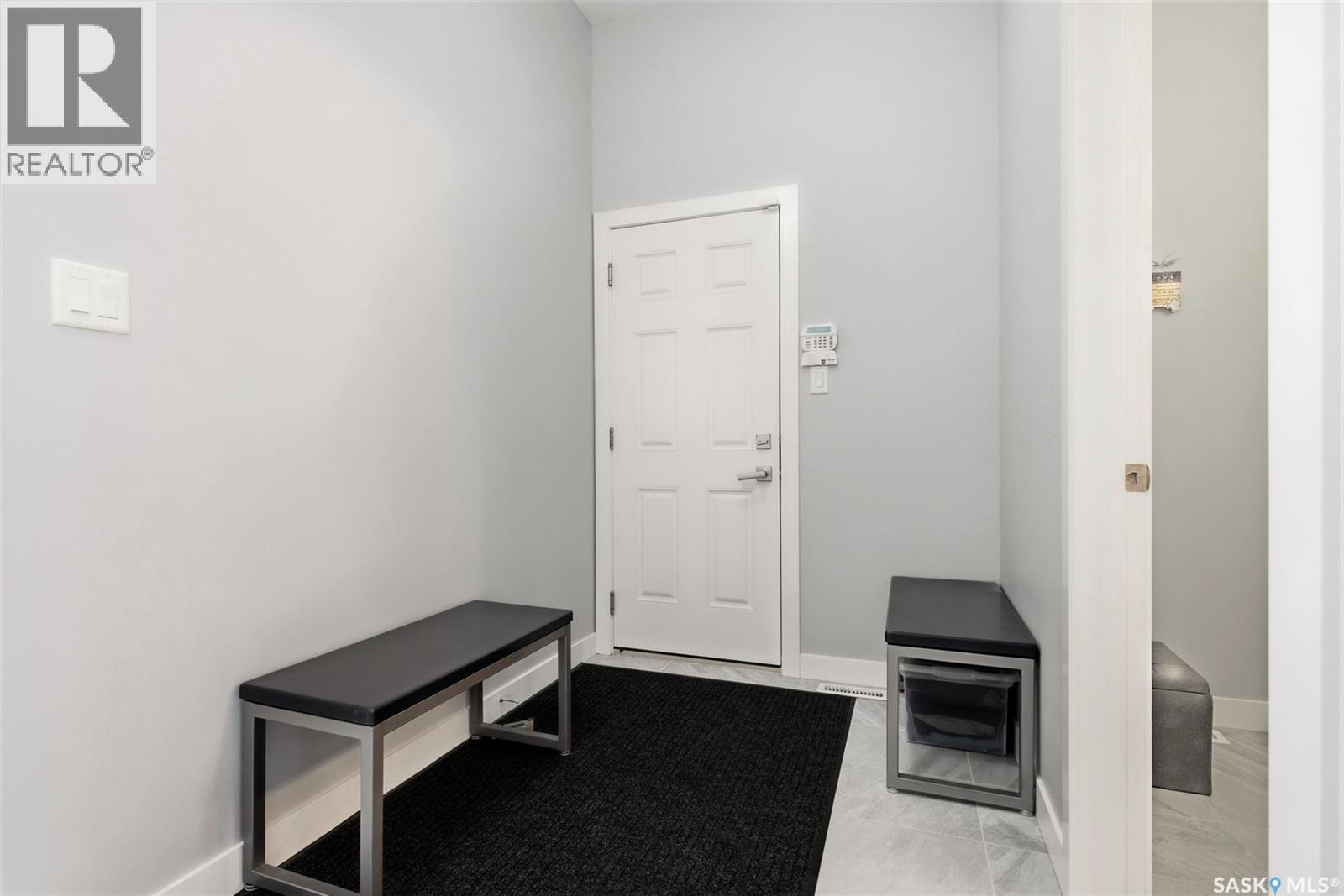 4822 Green View Crescent E, Regina, SK - Indoor Photo Showing Other Room