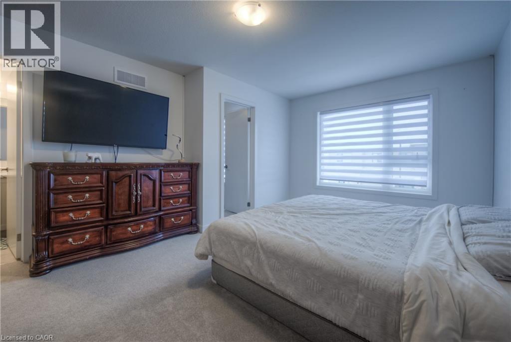 91 Pony Way, Kitchener, ON - Indoor Photo Showing Bedroom