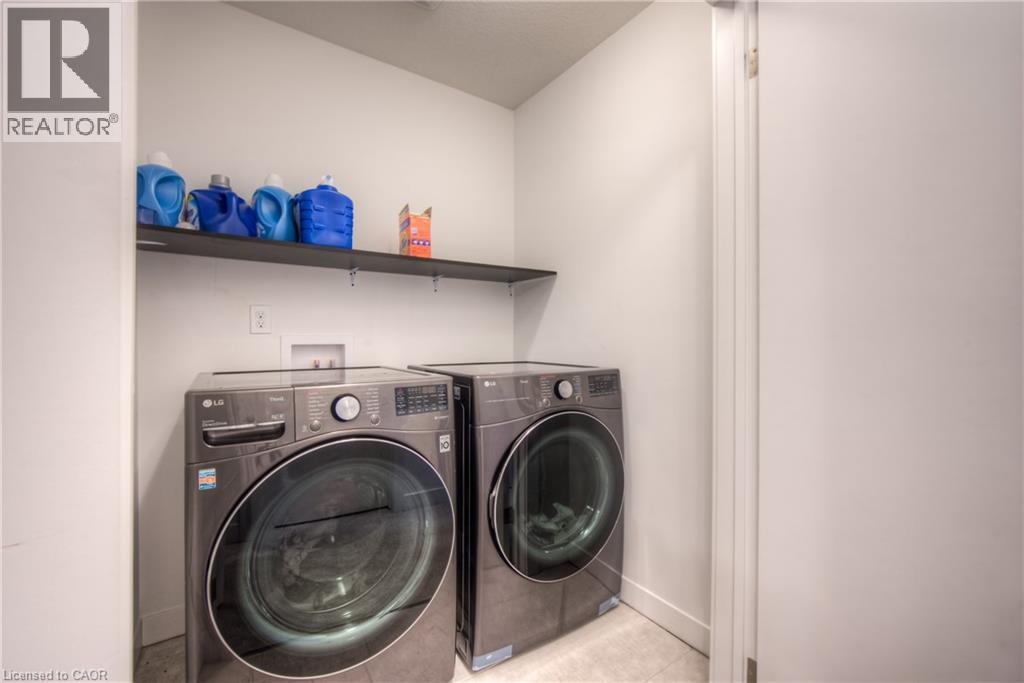 91 Pony Way, Kitchener, ON - Indoor Photo Showing Laundry Room