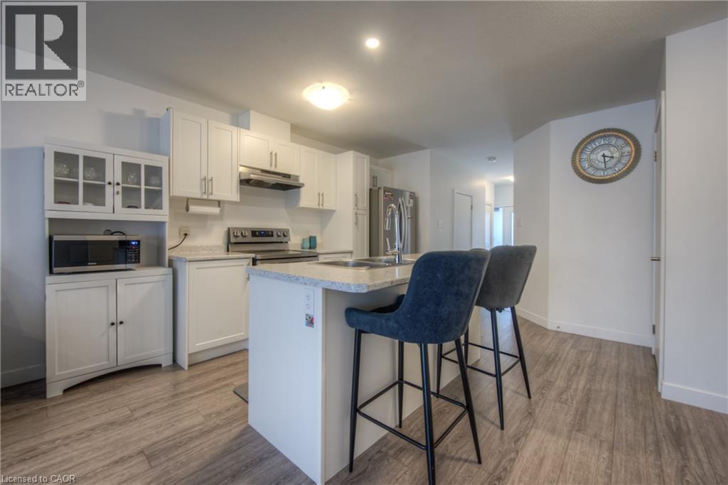 91 Pony Way, Kitchener, ON - Indoor Photo Showing Kitchen