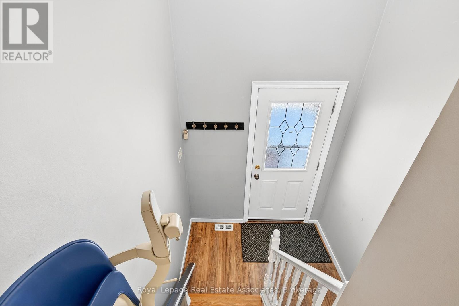 503 Stone Church Road W, Hamilton, ON - Indoor