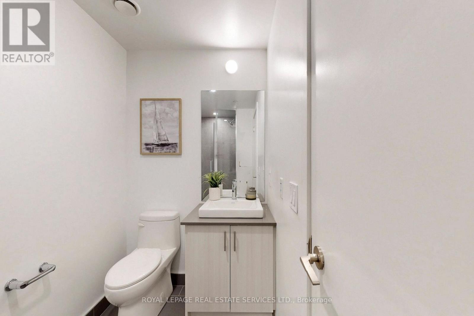 310 - 1195 The Queensway, Toronto, ON - Indoor Photo Showing Bathroom