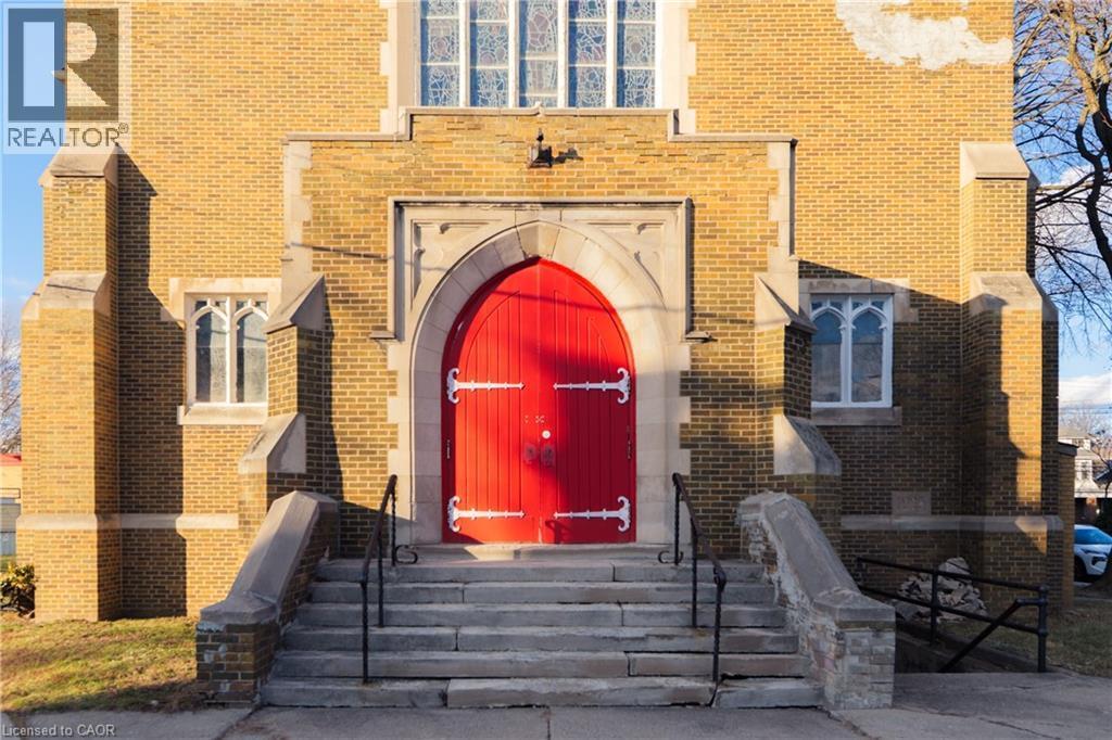 1401 King Street E, Hamilton, ON