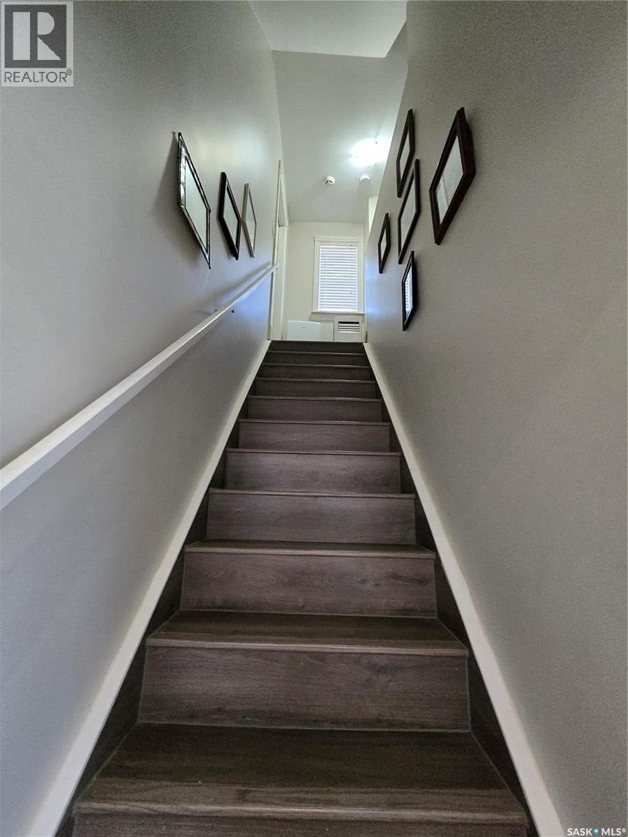 2 Prairie Avenue, Weyburn, SK