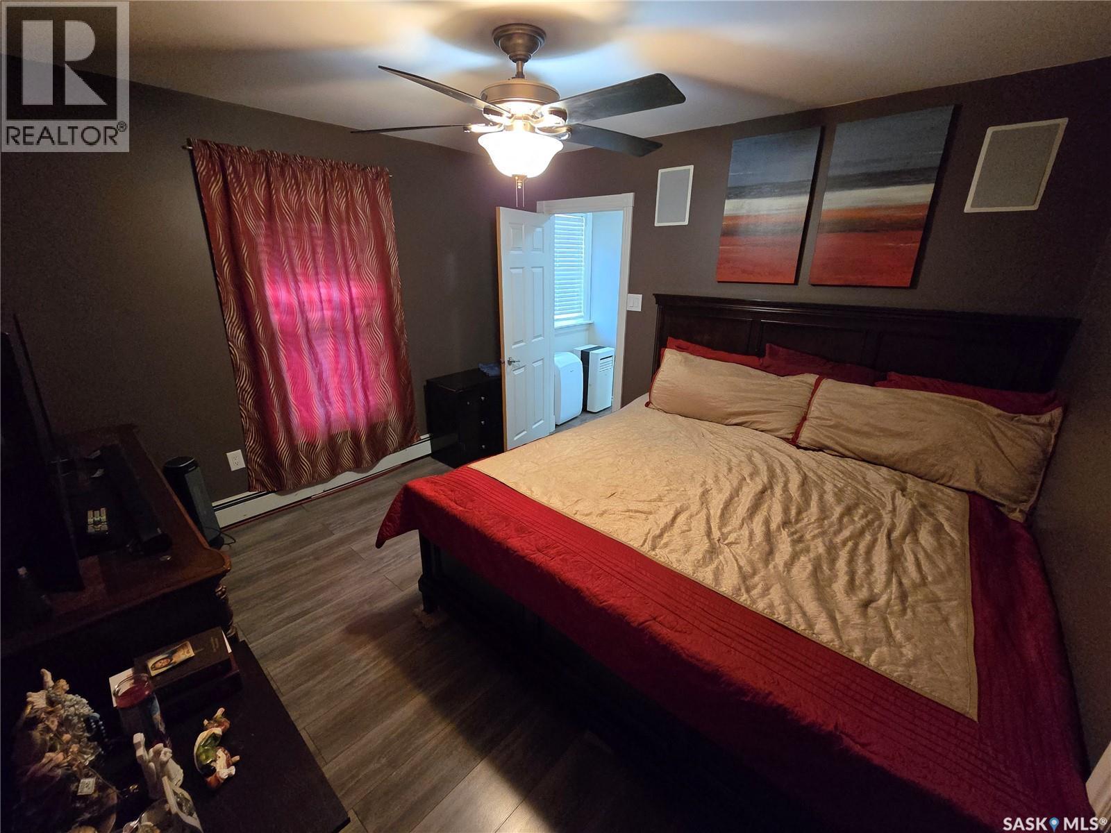 2 Prairie Avenue, Weyburn, SK