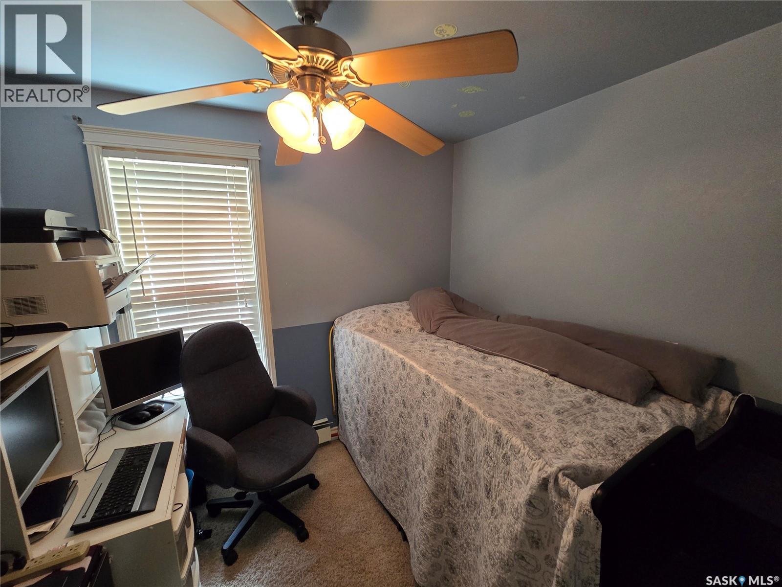 2 Prairie Avenue, Weyburn, SK