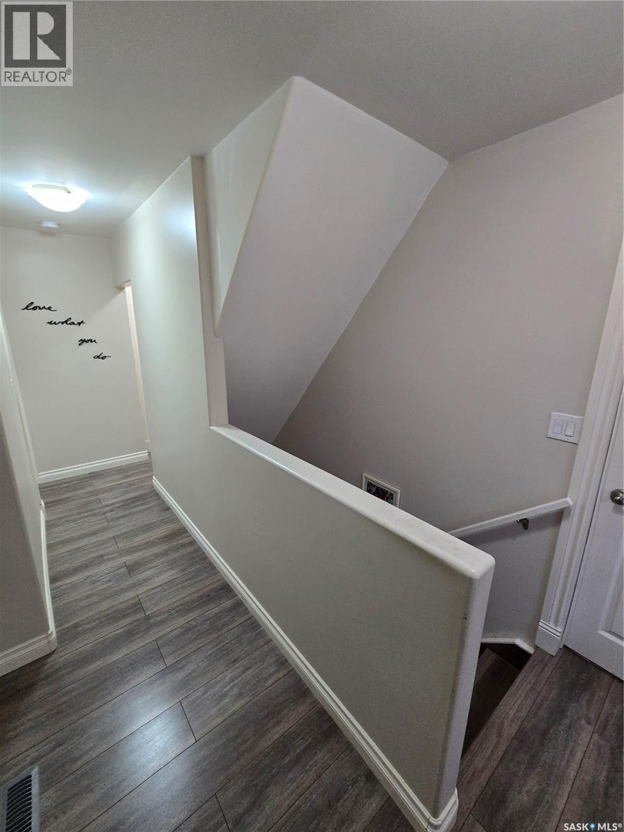 2 Prairie Avenue, Weyburn, SK