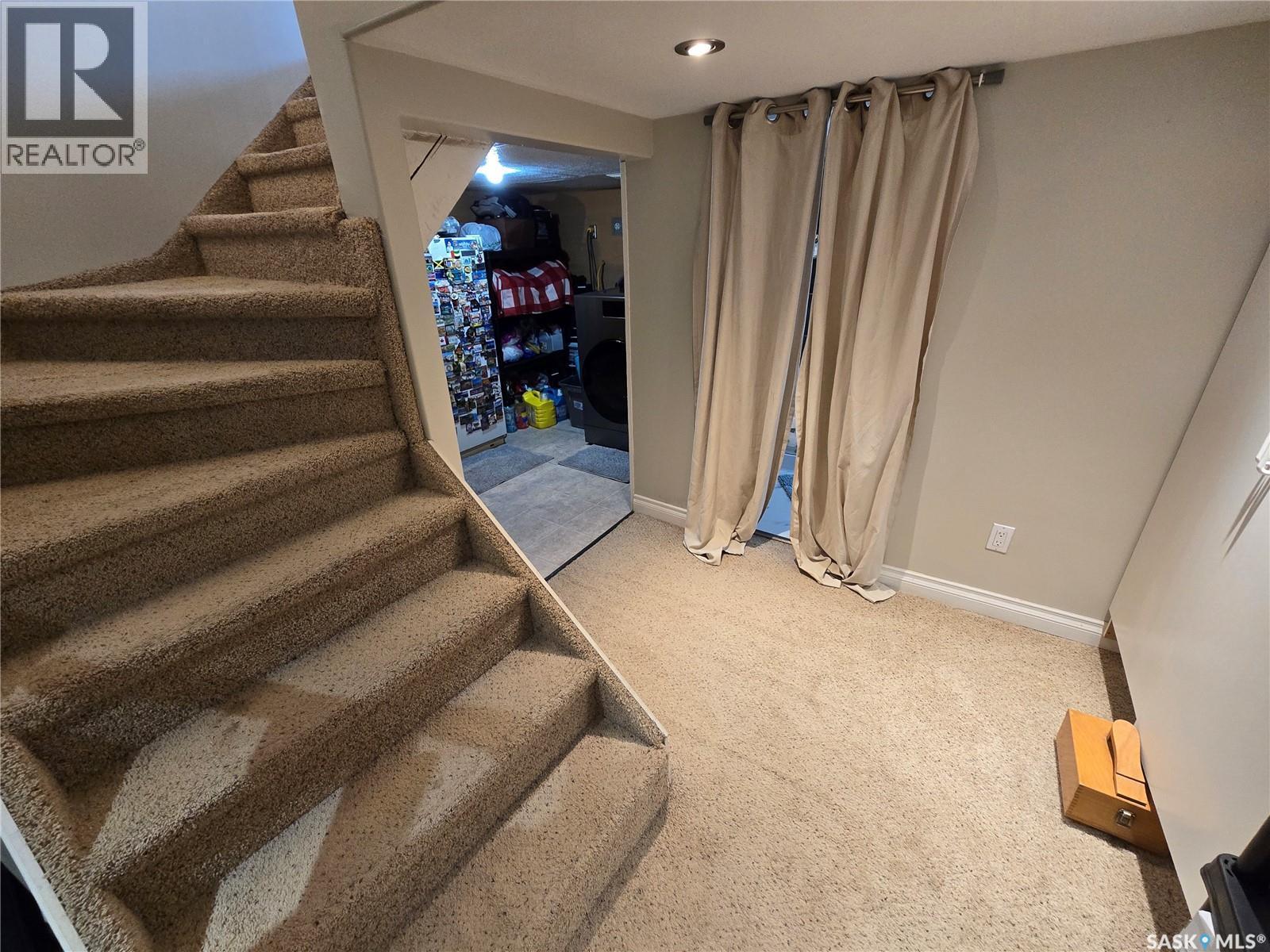 2 Prairie Avenue, Weyburn, SK