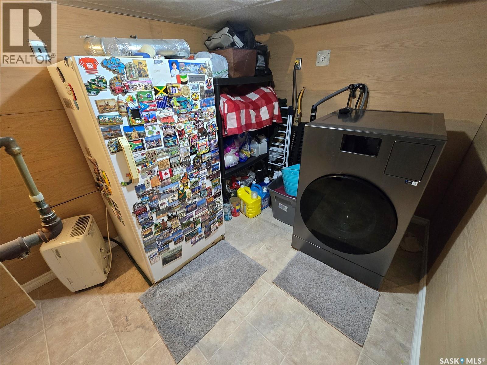 2 Prairie Avenue, Weyburn, SK