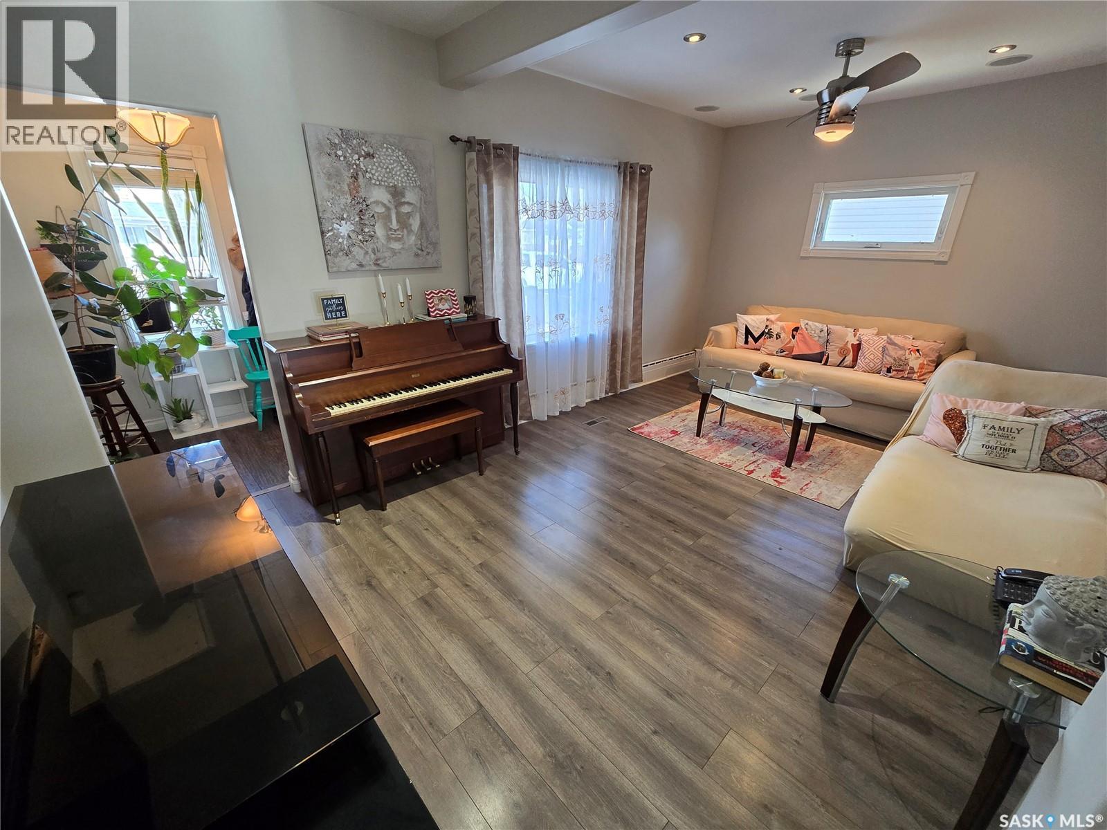 2 Prairie Avenue, Weyburn, SK