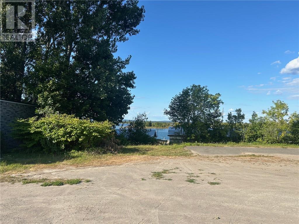 18 Campbell St. E, Little Current, ON