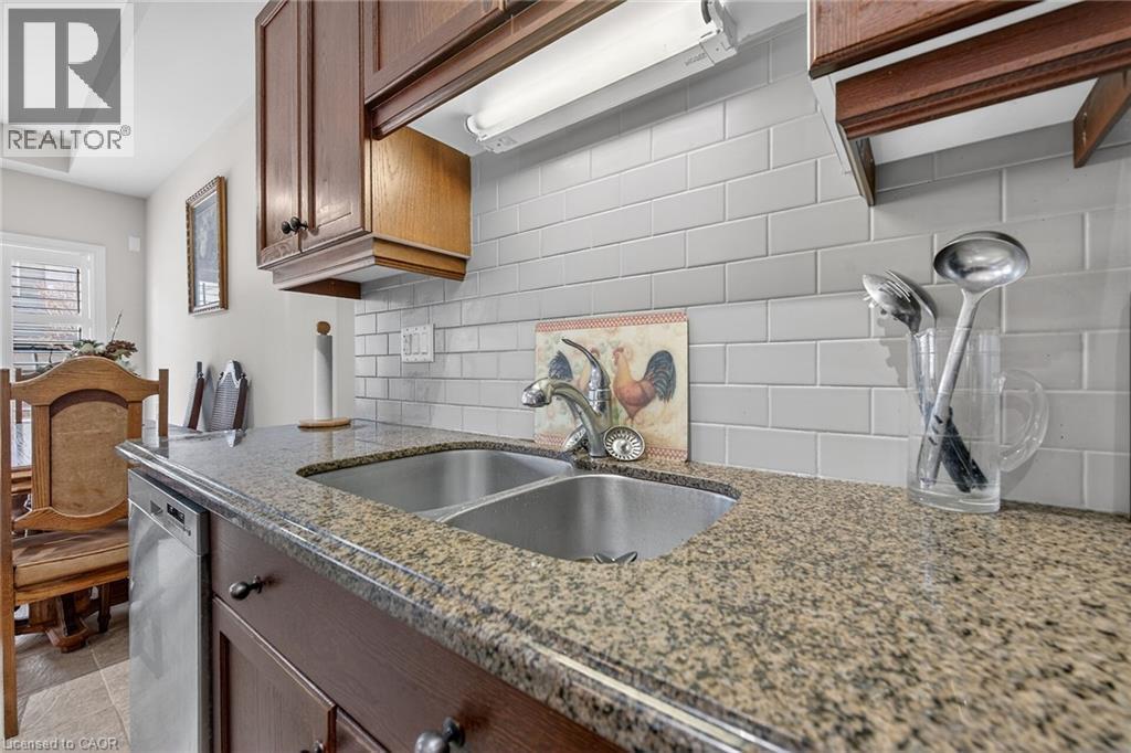 11 Hitching Post Ridge, Binbrook, ON - Indoor Photo Showing Kitchen With Double Sink