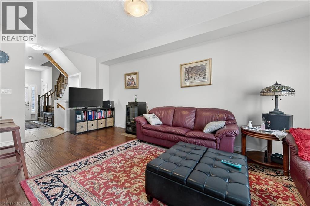 11 Hitching Post Ridge, Binbrook, ON - Indoor Photo Showing Living Room