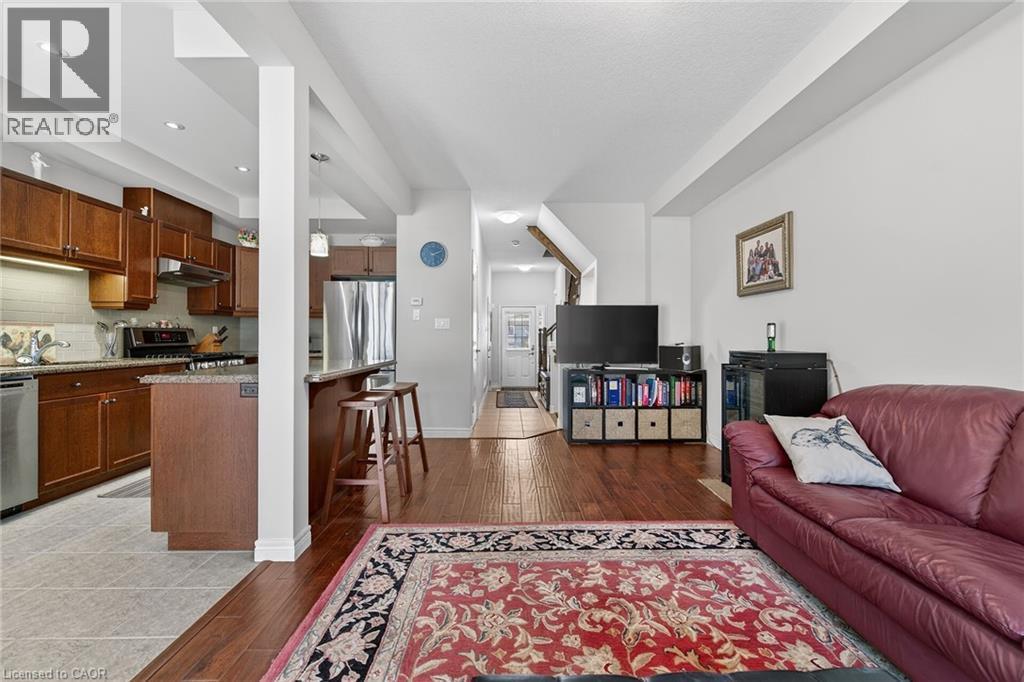 11 Hitching Post Ridge, Binbrook, ON - Indoor Photo Showing Kitchen