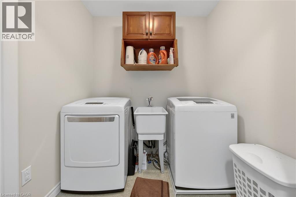 11 Hitching Post Ridge, Binbrook, ON - Indoor Photo Showing Laundry Room
