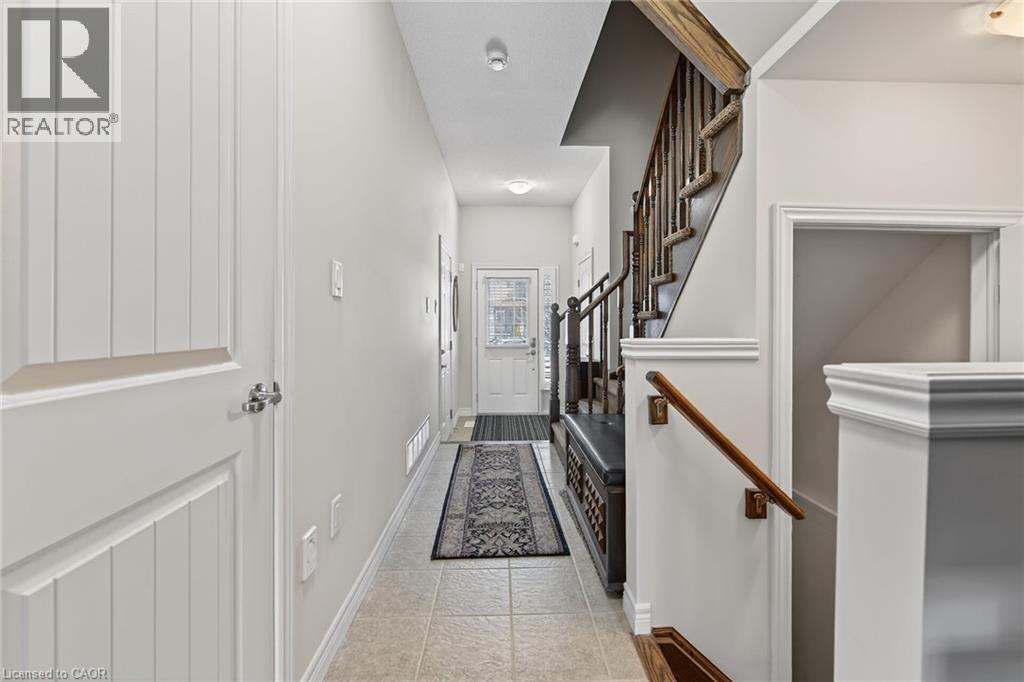 11 Hitching Post Ridge, Binbrook, ON - Indoor Photo Showing Other Room