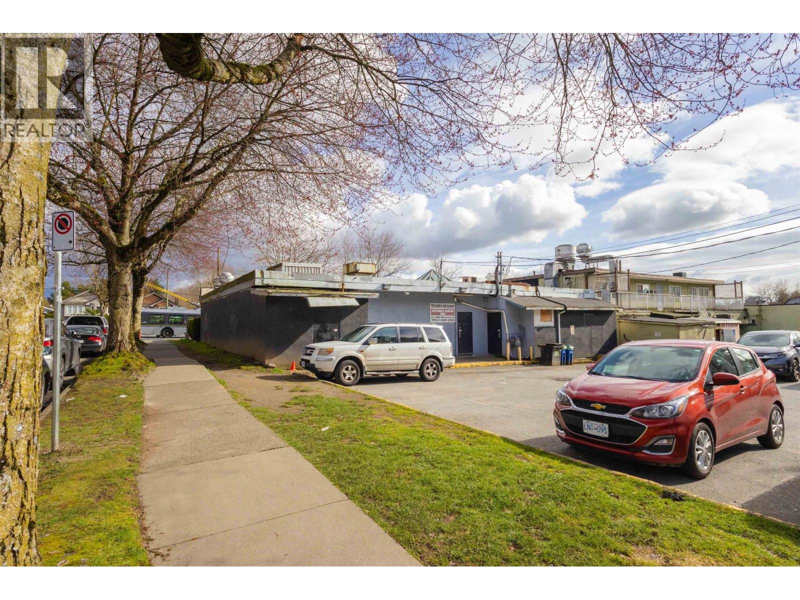 2411 Nanaimo Street, Vancouver, BC