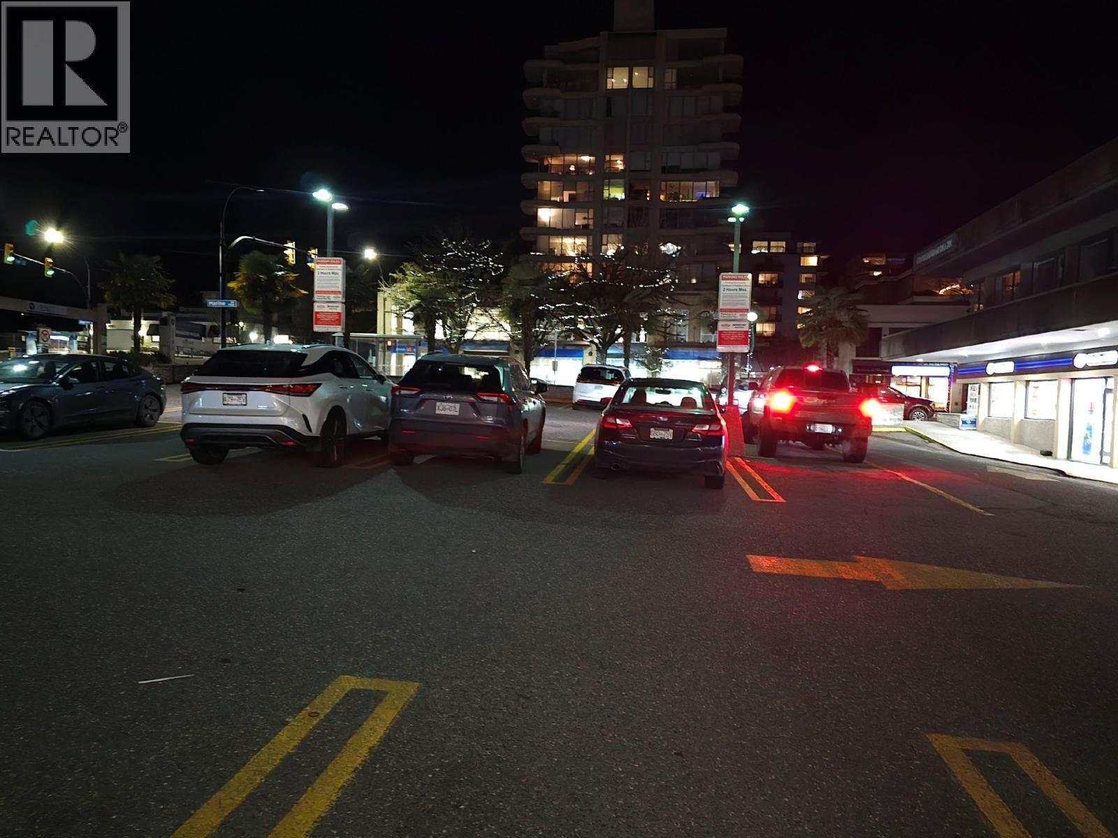 113 1760 Marine Drive, West Vancouver, BC