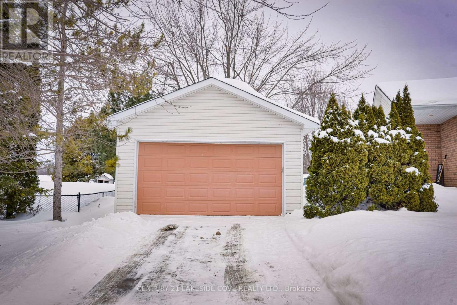 2811 Stephen Drive, Ramara, ON - Outdoor