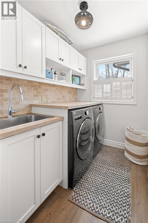 29 Muskoka Court, Kitchener, ON - Indoor Photo Showing Laundry Room