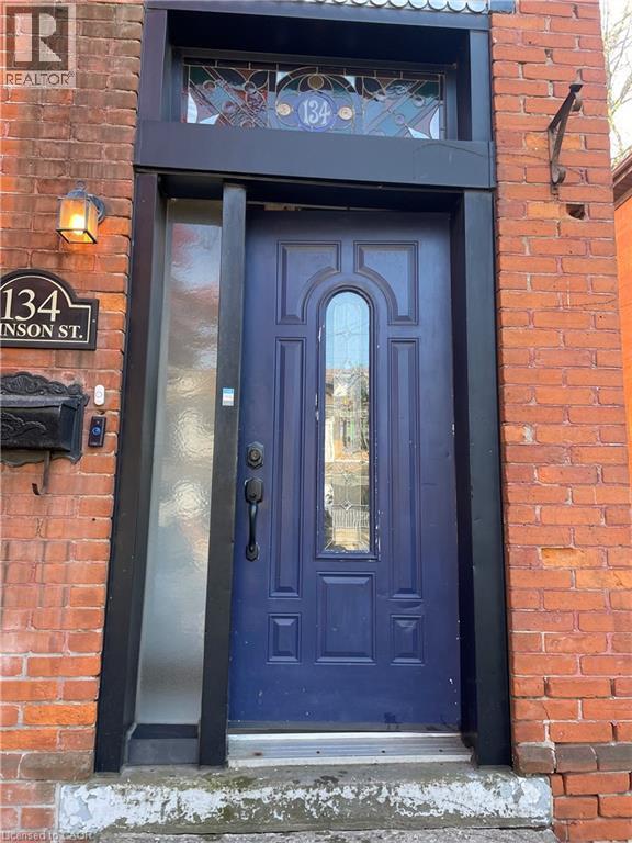 134 Stinson Street, Hamilton, ON - Outdoor