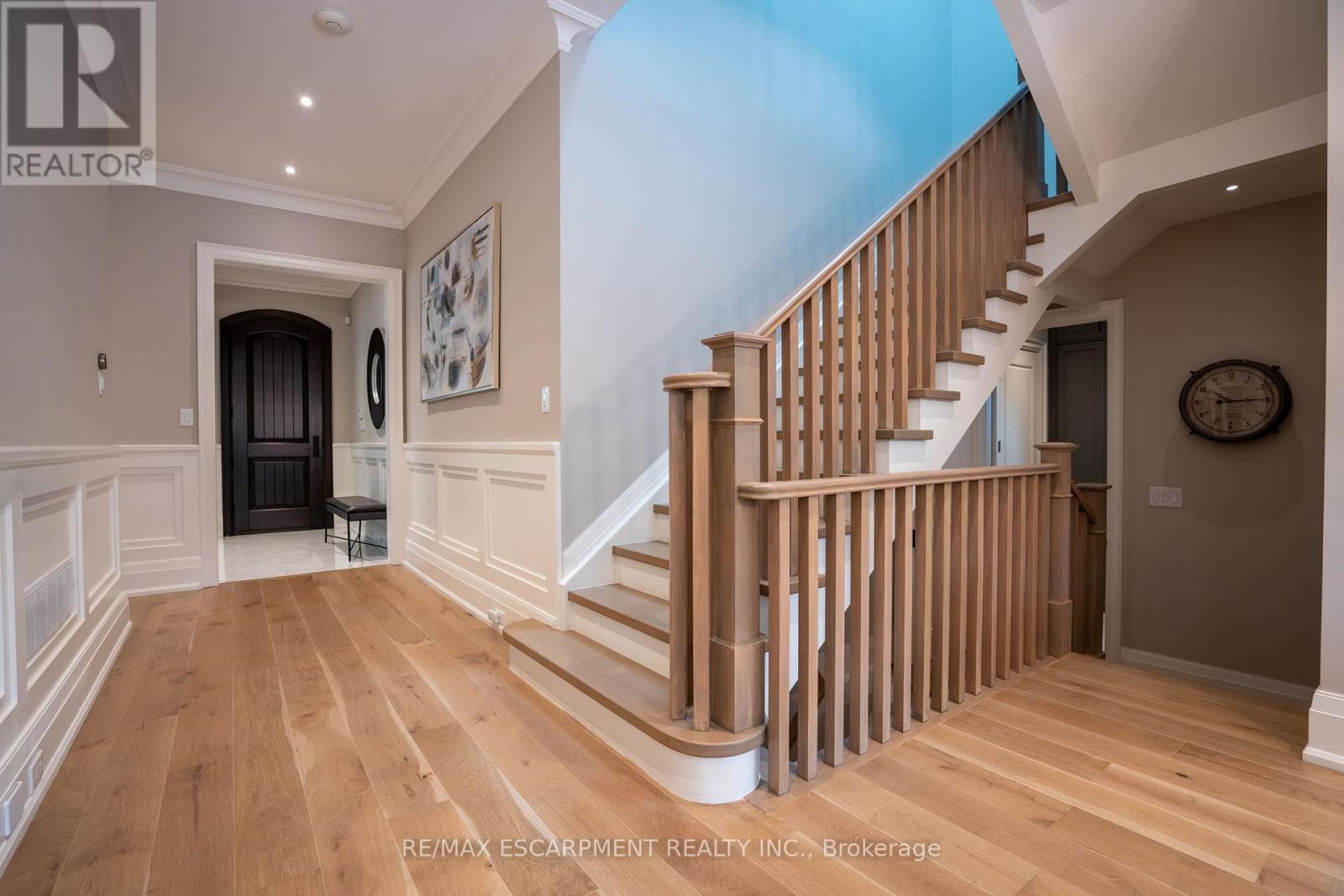 385 Pine Cove Road, Burlington, ON - Indoor Photo Showing Other Room